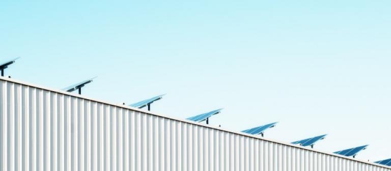 Foto zonnepanelen dak 