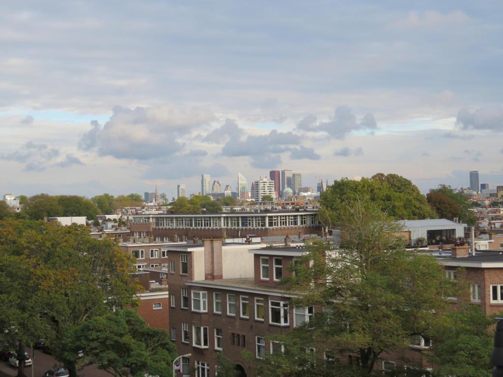 uitzicht vanaf VvE Fahrenheitstraat 711-745 in Den Haag 