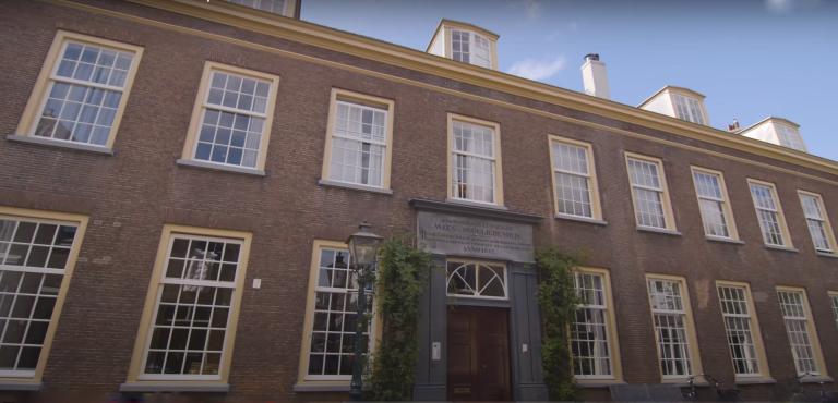 Wees- en oudeliedenhuis, Leiden