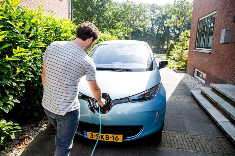 elektrische auto opladen