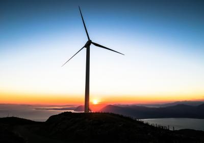 Windpark Kloosterlanden: co&ouml;peratie en energieleverancier slaan de handen ineen