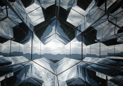 Kijk regelmatig in de spiegel