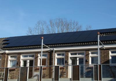 zonnepanelen op dak van Vereniging van Eigenaren De Getijden Nijmegen 