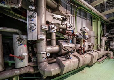 warmte leidingen en kleppen