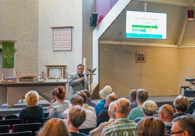 Bewoners in de kerk