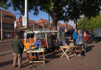 Kombisol aan de slag op straat