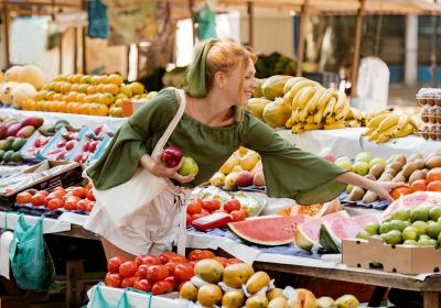 Foto van een groentemarkt