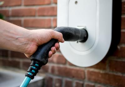 elektrische auto laden