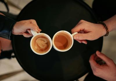 Foto van twee kopjes koffie